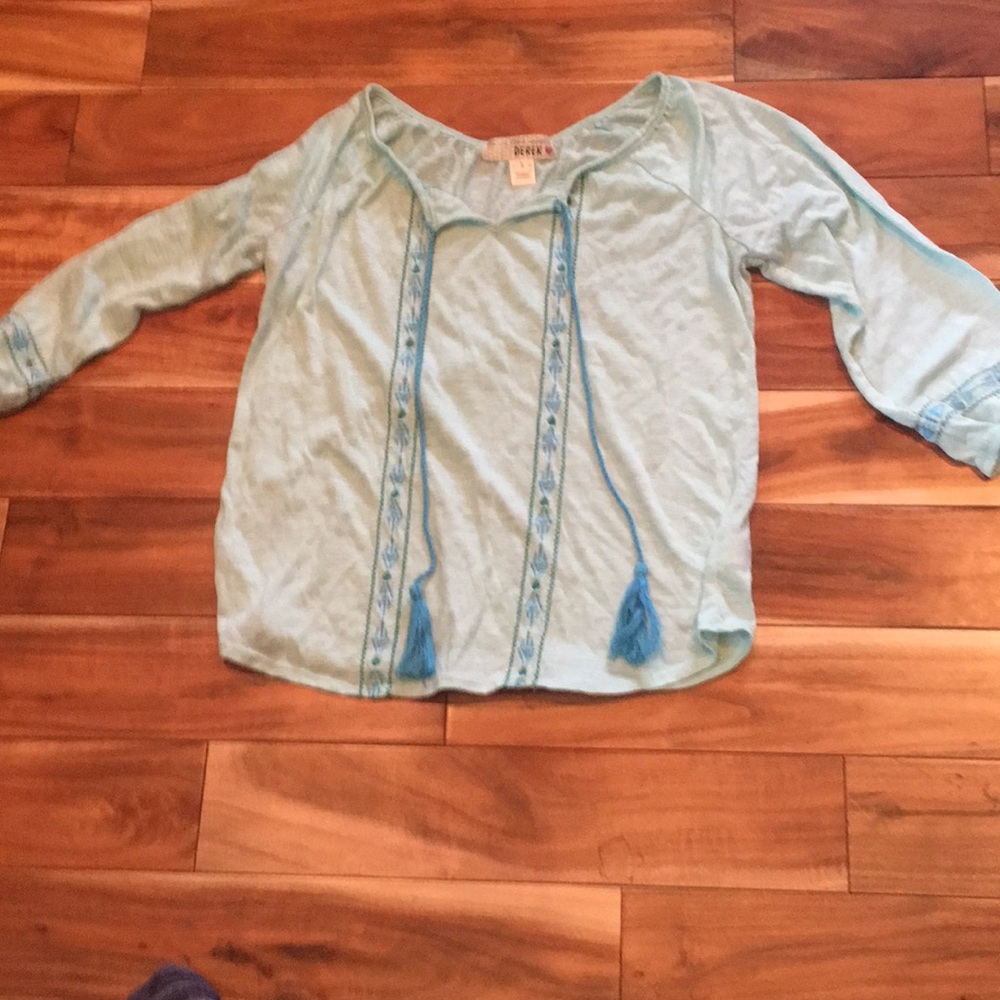 Light blue comfy casual shirt!